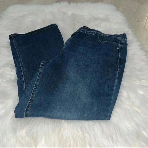 Lane Bryant blue jeans boot cut - Picture 1 of 3